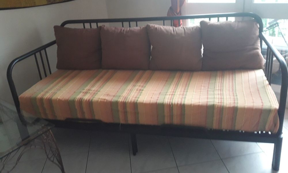 Canap� lit 180 Sartrouville (78)