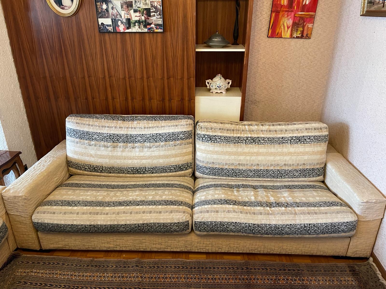 2 canap�s assortis en tissu 400 Marseille 8 (13)