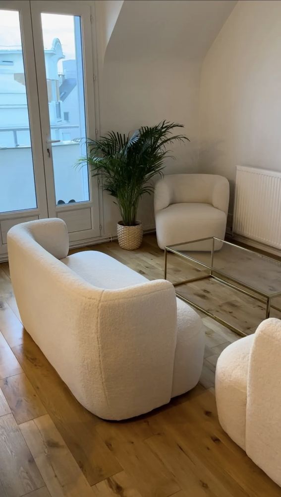 2 canap�s bouclette blancs quasi neufs 0 Courbevoie (92)