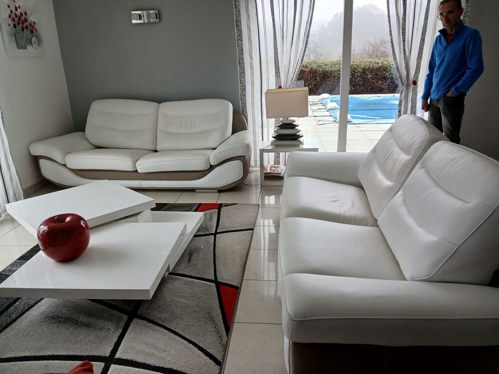 2 Canap�s en Cuir Blanc - 3 Places 800 Hyet (70)