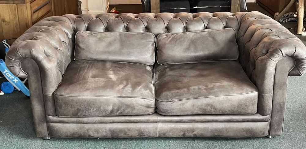 Lot de 2 canap�s cuir chesterfield 0 Hautmont (59)