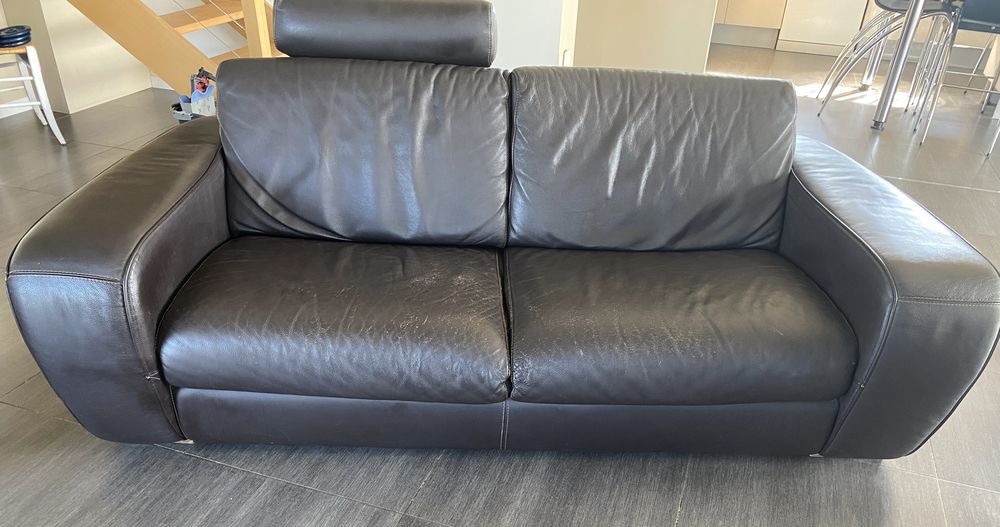 lot canap�s cuir 2 et 3 places 270 S�greville (31)