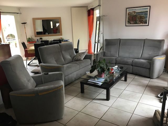 canapes + fauteuil 0 Agen-d'Aveyron (12)