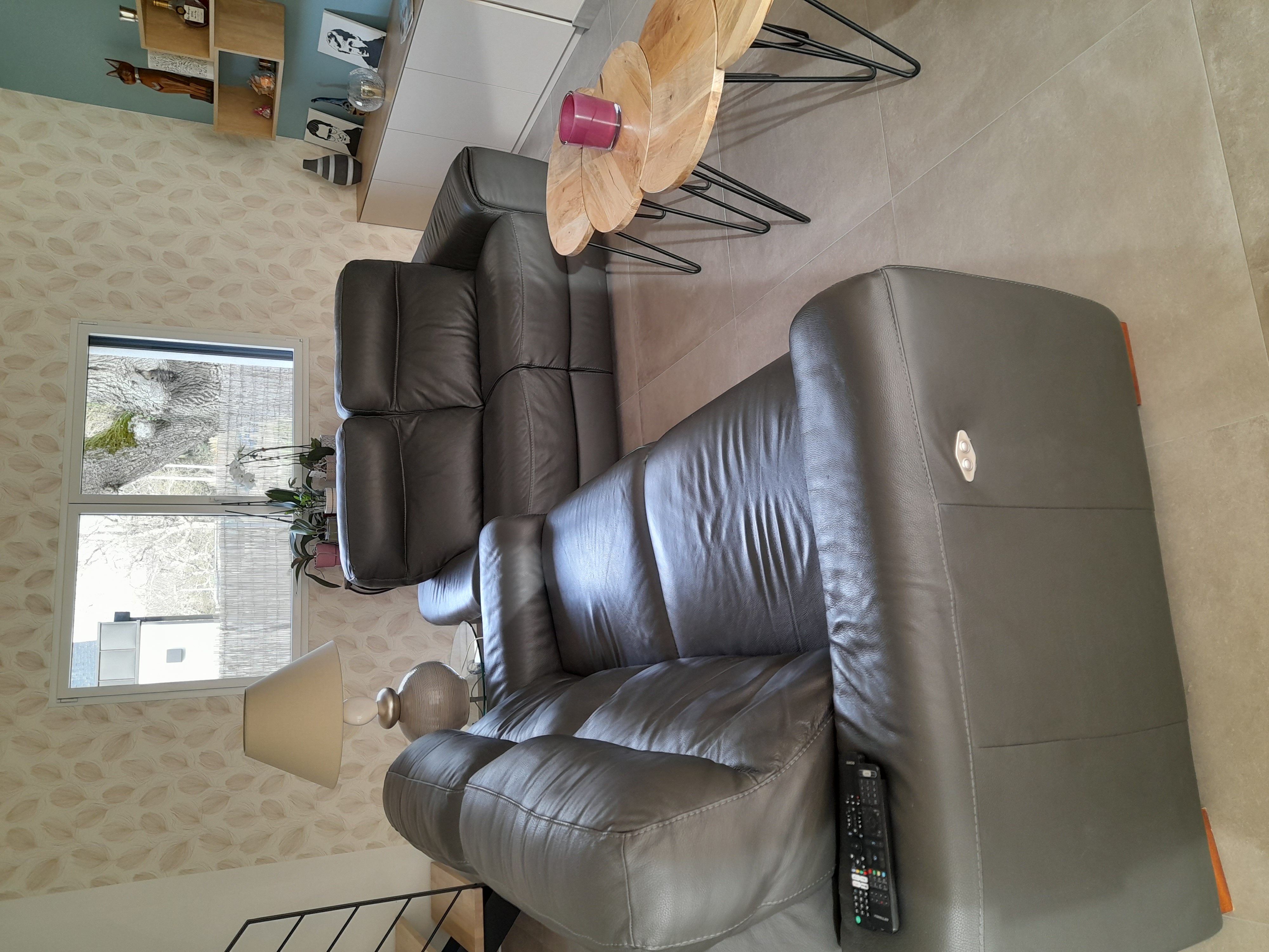 2 canap�s  MaxDivani cuir anthracite pleine fleur. 950 Sarzeau (56)