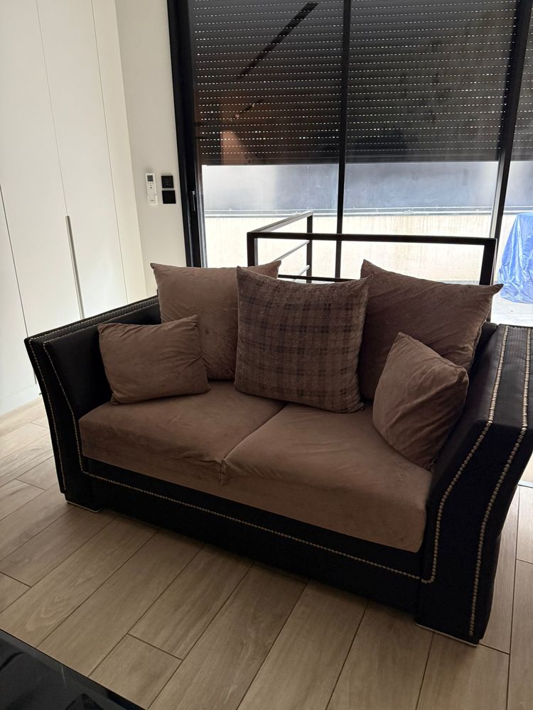 2 canap�s 300 Suresnes (92)