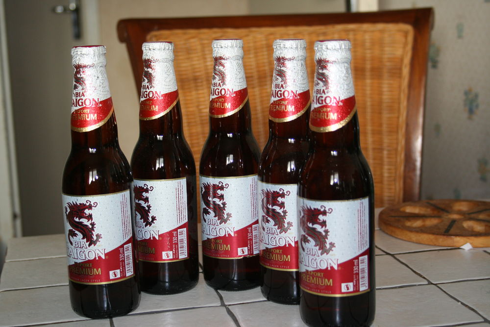 5 canettes de bi�re vietnamienne 
6 Joigny (89)