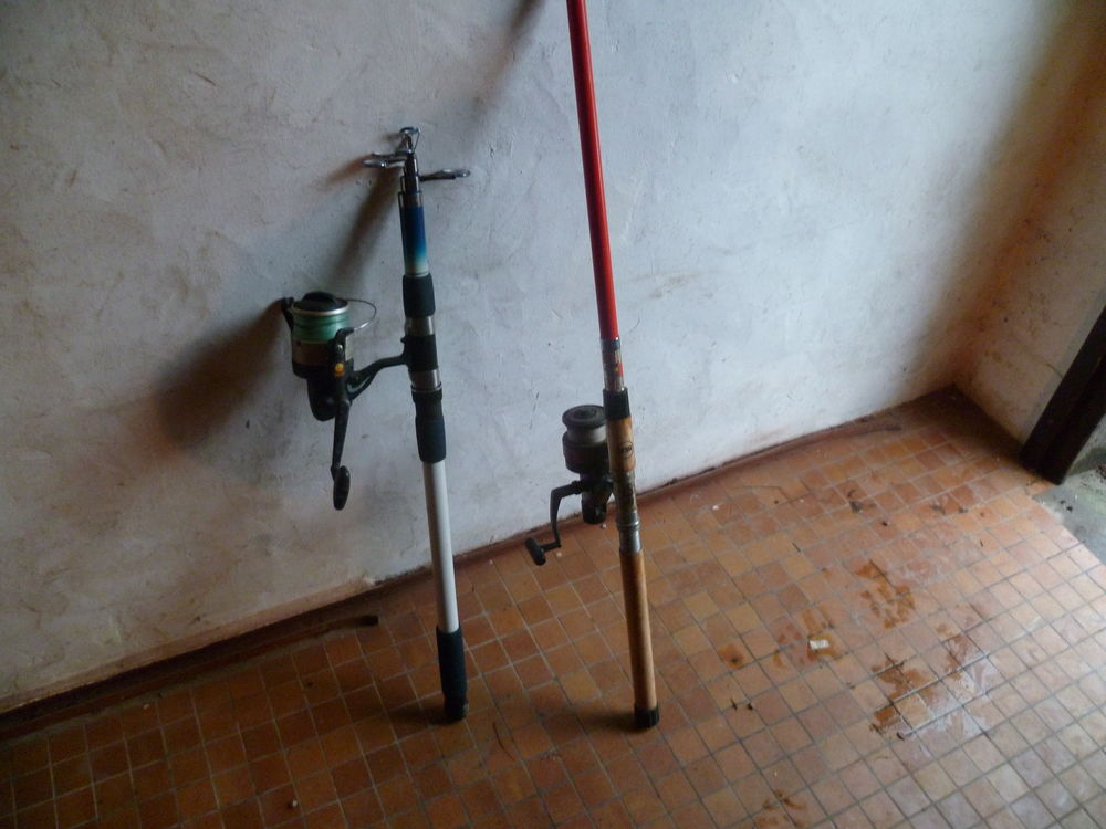 2 cannes � p�che de mer t�lescopiques avec gros moulinet 25 Cucq (62)