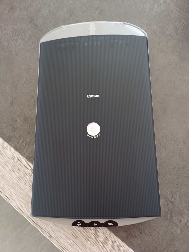 Canon CanoScan D1250U2, noir et gris, 10 Chang� (72)