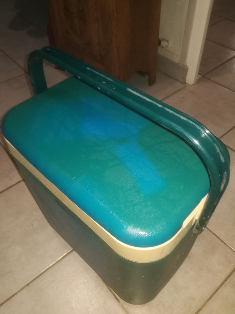 Cantine Style pour froid 10 Le Creusot (71)