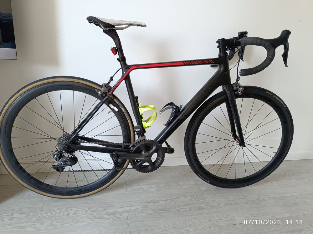 Canyon ultimate cf SL 8 DI2 2800 Noisy-le-Grand (93)