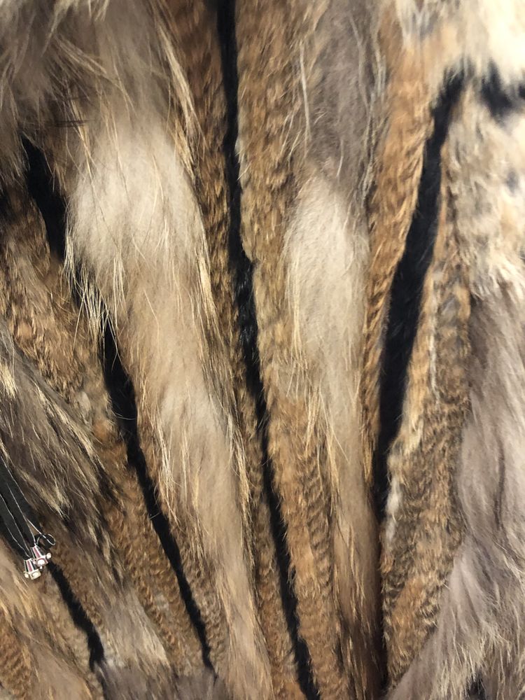 CAPE poncho fourrure fantaisie 75 Cannes (06)