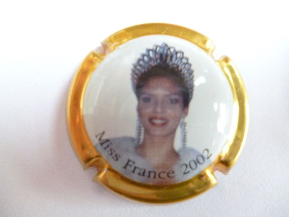 CAPSULE RAOUL COLLET NEUVE MISS FRANCE 2002 
10 Champigny (51)