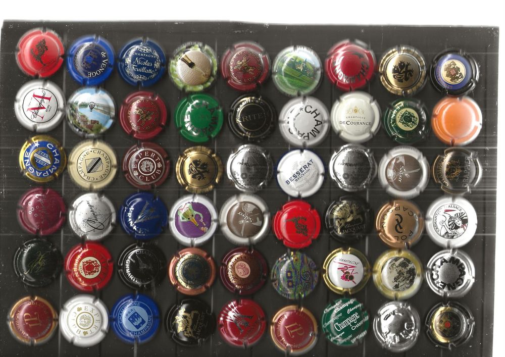 Capsules diferentes de champagnes 170 25 Castel-Sarrazin (40)