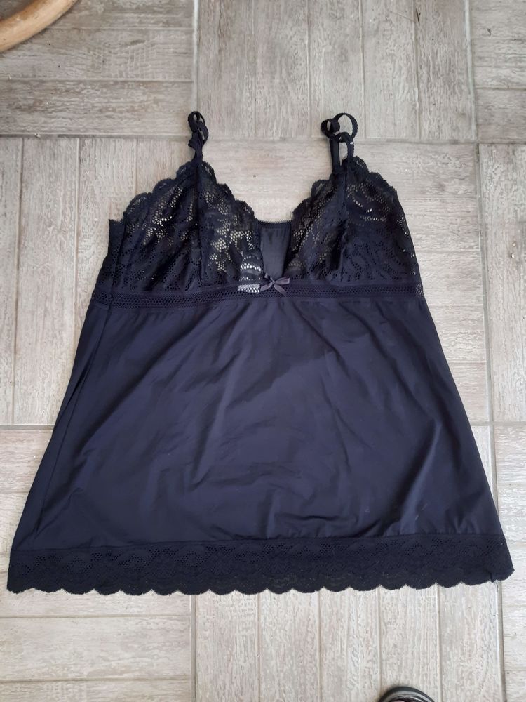 Caraco noir Tissaia 42 10 Nieuil-l'Espoir (86)