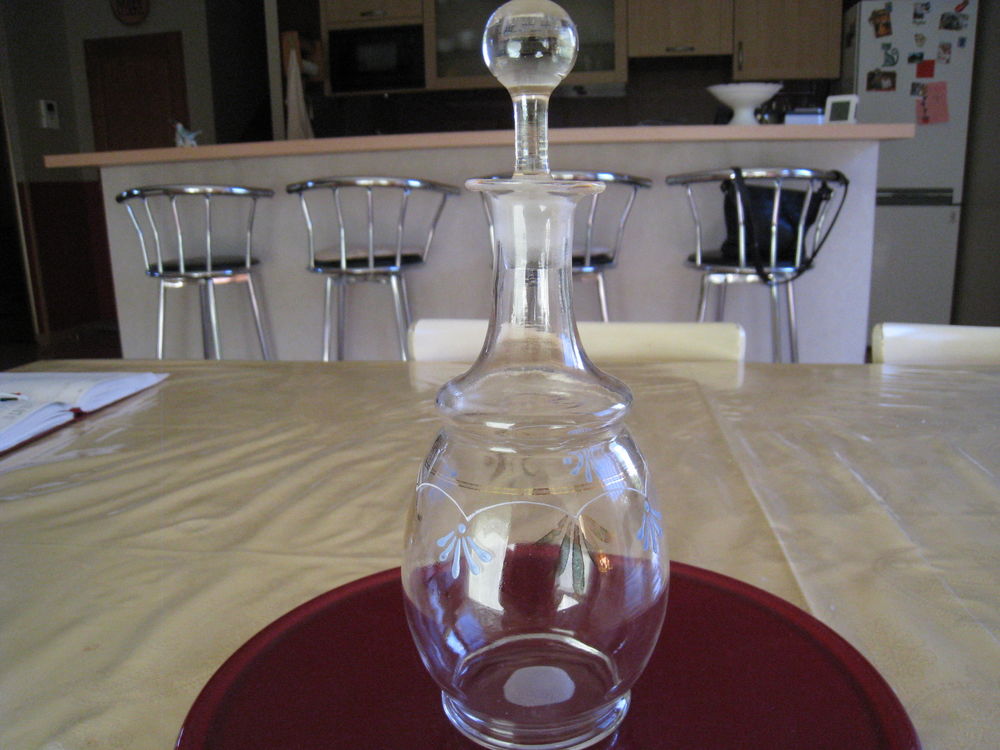 Carafe � liqueur verre souffl� 13 Vinay (38)