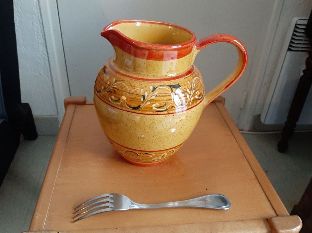 Carafe, pichet 18 Le Lavandou (83)