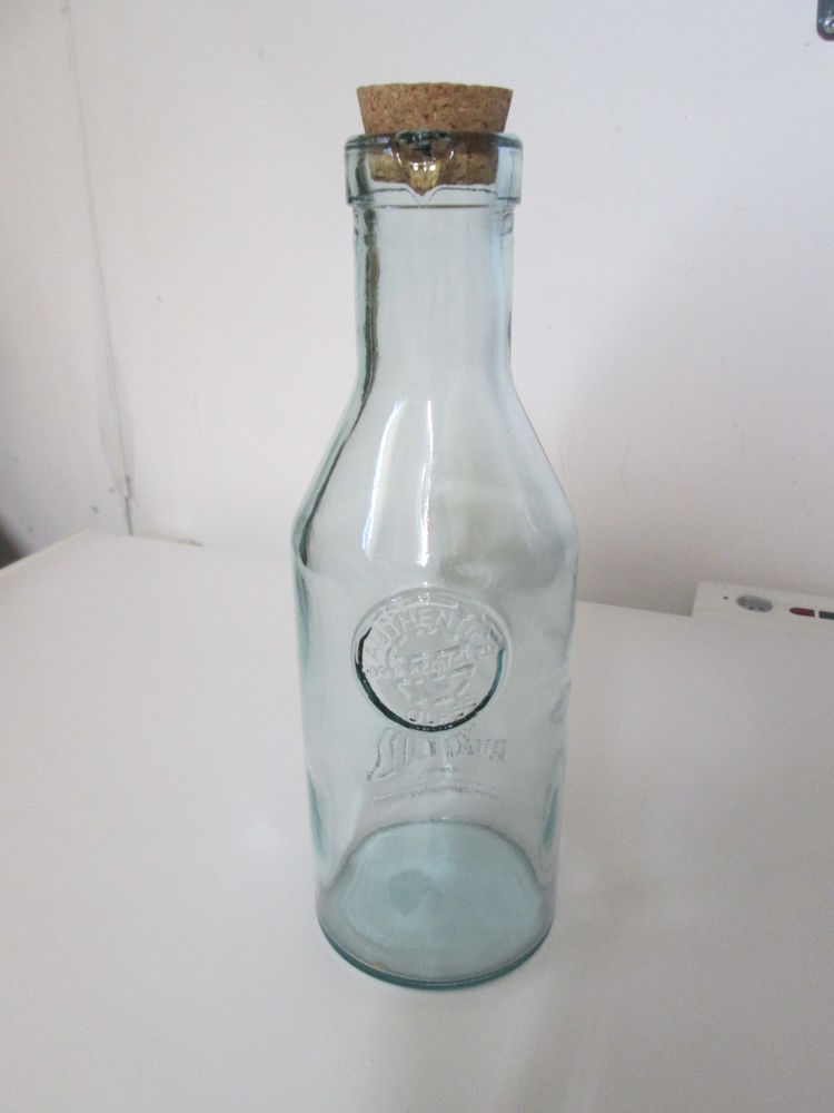 Carafe en verre avec bec verseur 1 L 9 Chauriat (63)