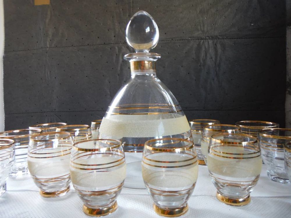  Carafe 1L vintage givr�e  liser� or + 8 verres + 6 verres 75 Villeneuve-le-Roi (94)