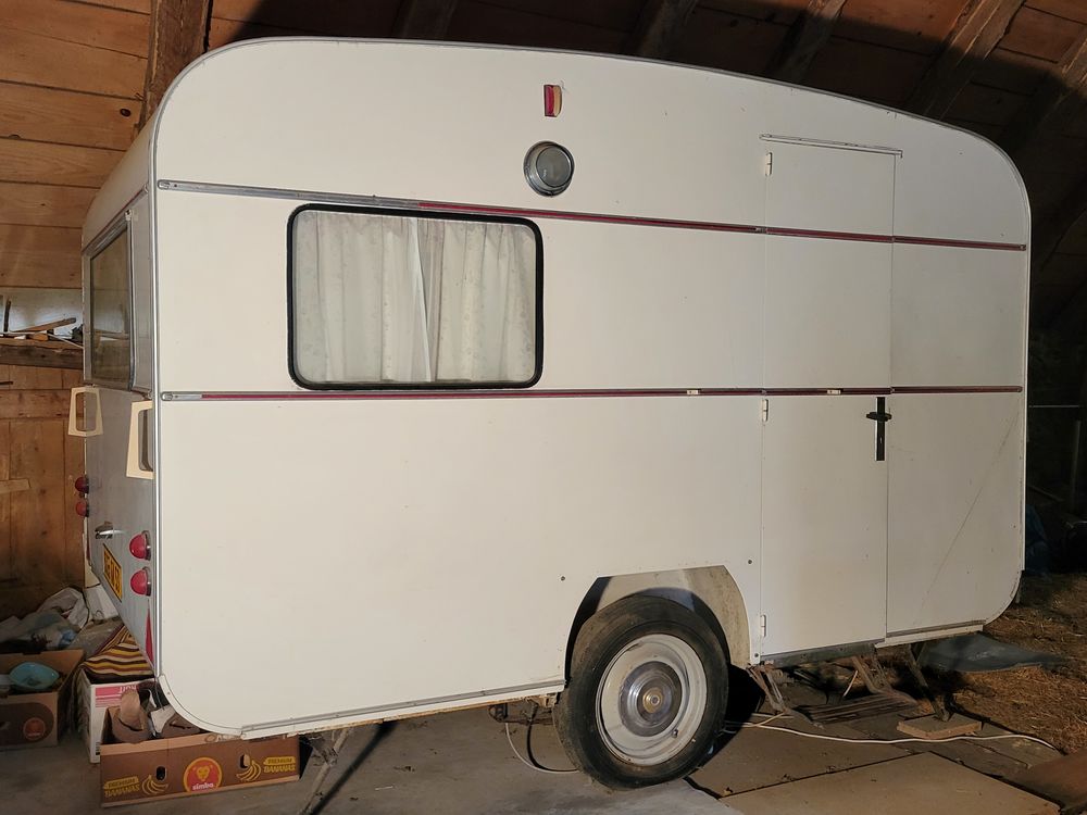 caravane de collection, France Confort. 2400 Lugarde (15)