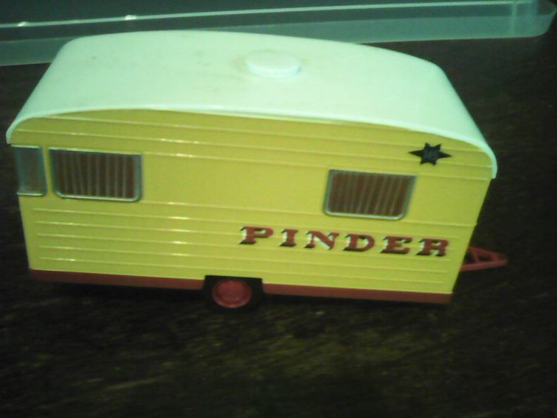 Caravane Pinder 1/43 Mod�le r�duit 18 Marmande (47)