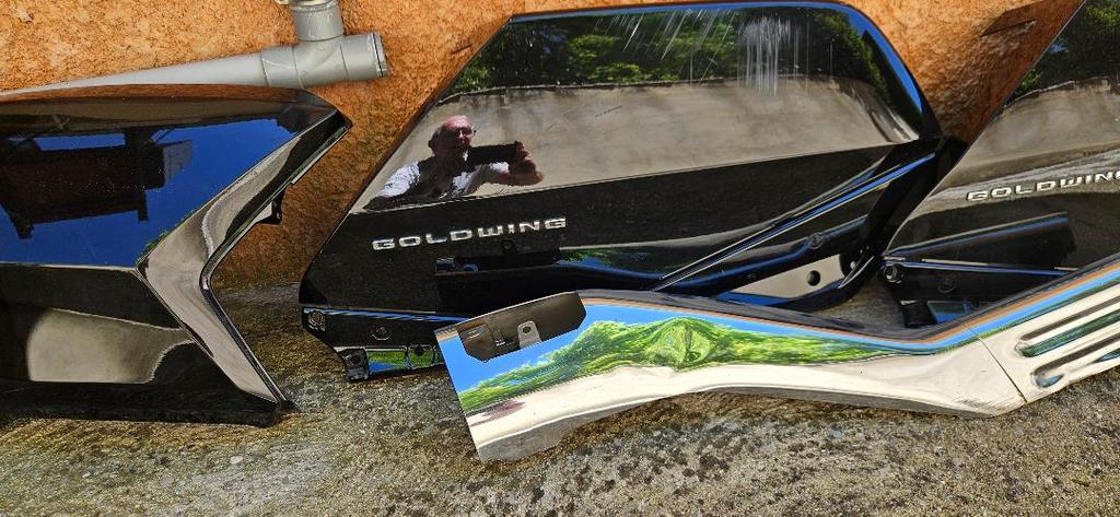 Car�nages noirs Honda Goldwing  1800 Touring de 2019 150 Carpentras (84)