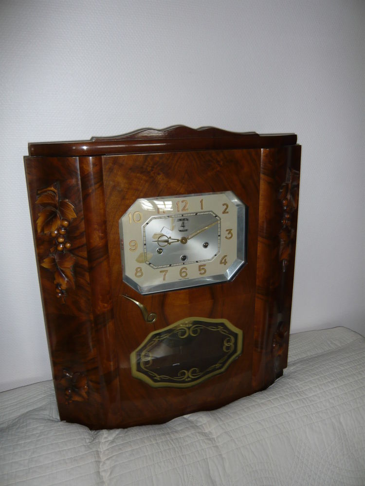 Carillon ancien � balancier 280 Manosque (04)