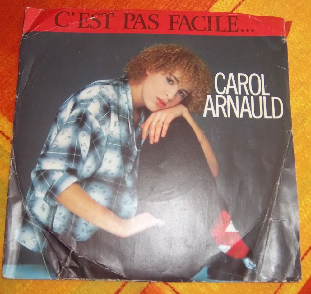 Carol Arnauld c'est pas facile 45 tours 2 Colombier-Fontaine (25)