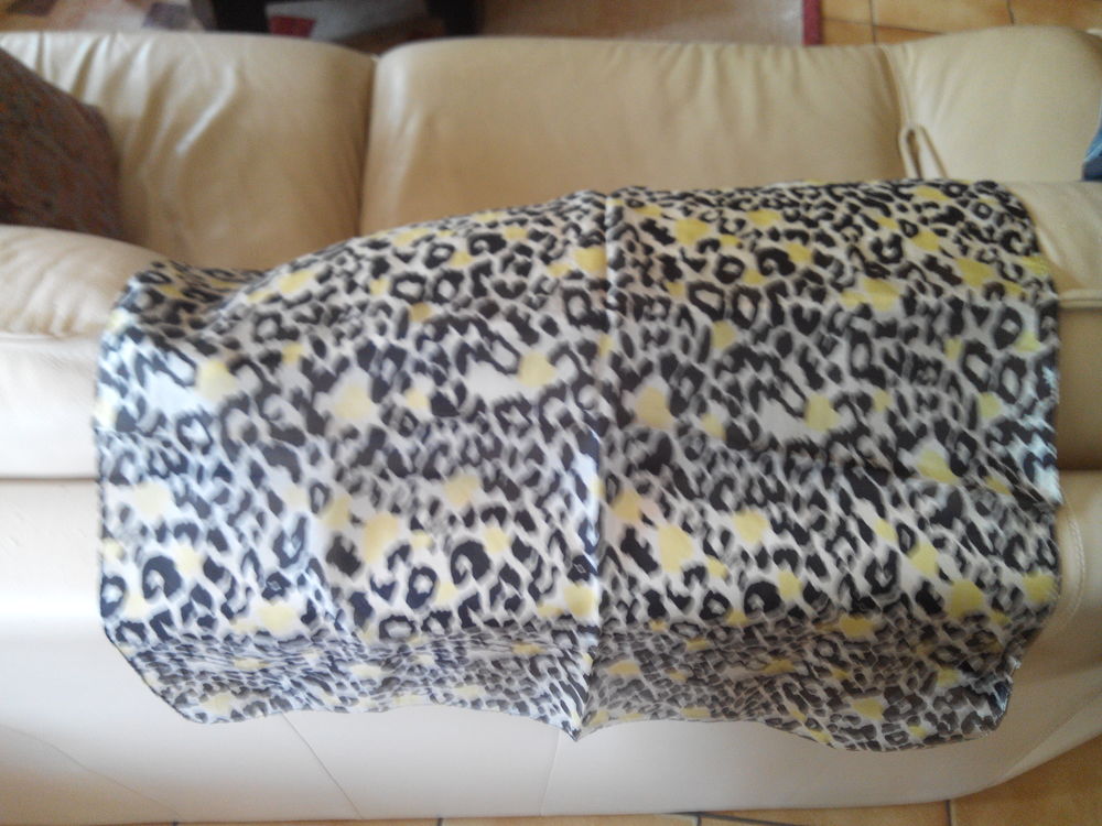 carr� soie 8 La Falaise (78)