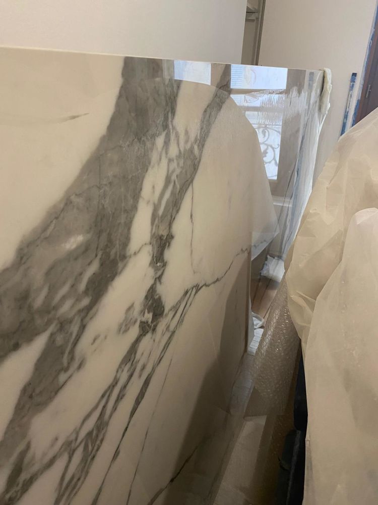 Carrelage sol effet marbre Venise brillant XXL 250 Paris 11 (75)