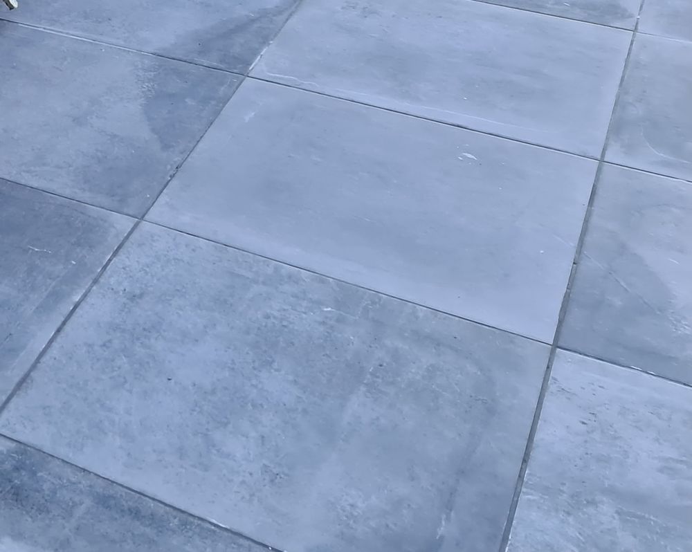 Carrelage 60 x 60 Gris c�rame Antid�rapant 0 Le Pian-M�doc (33)