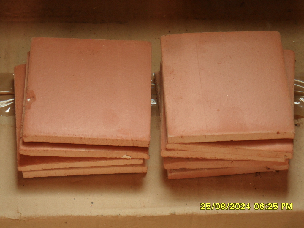 Carrelage mural en terre cuite 10 x 10 x 1 cm 600 Bras (83)