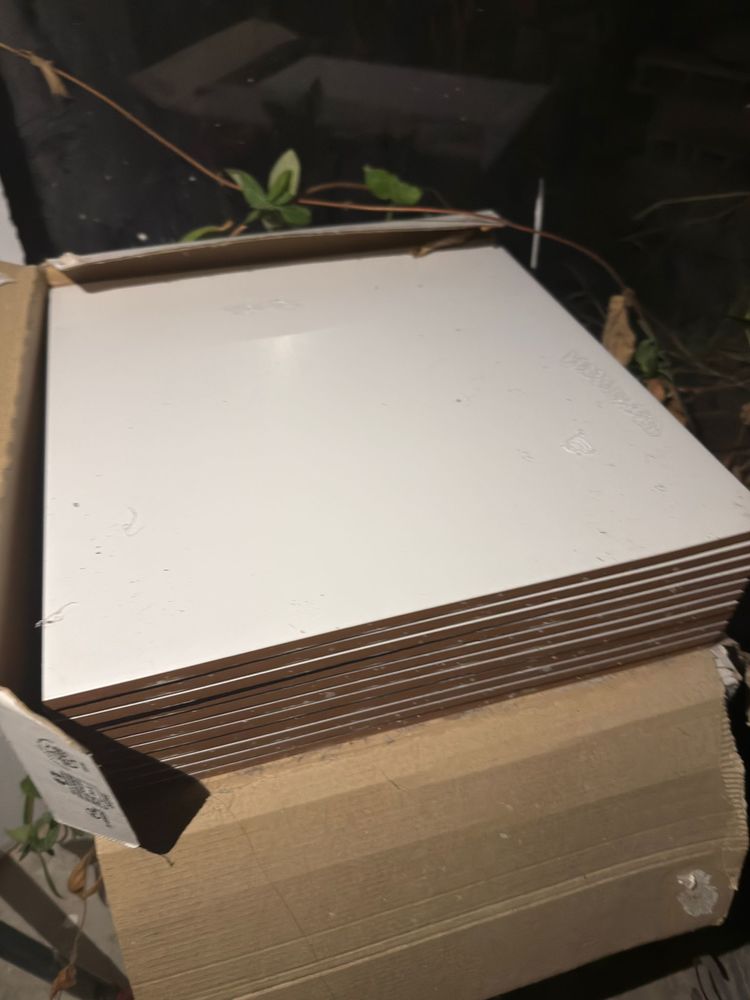 Carrelage NEUF 45 Marseille 15 (13)