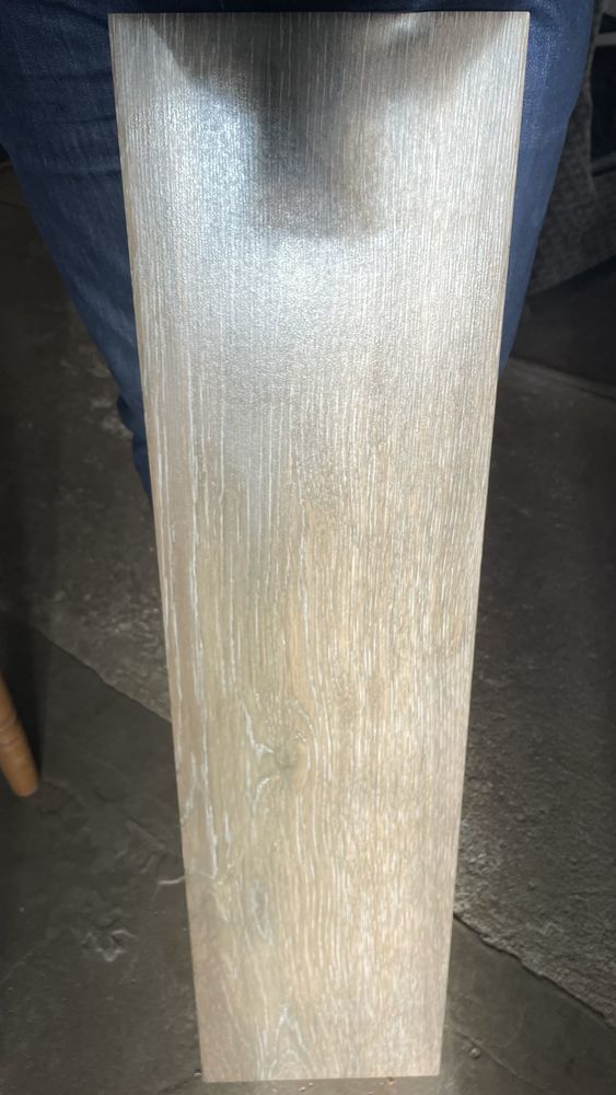 carrelage et plinthe imitation bois 250 Fleurance (32)