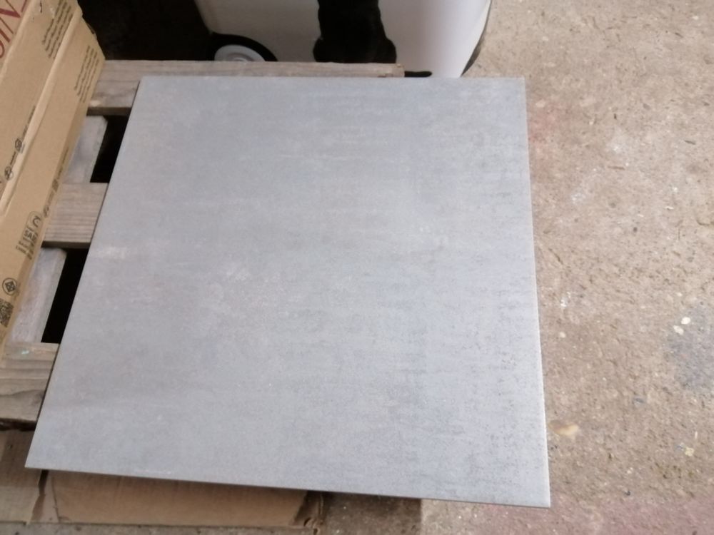 Carrelage type Ferroker Aluminio de Porcelanosa 150 Collonges-au-Mont-d'Or (69)