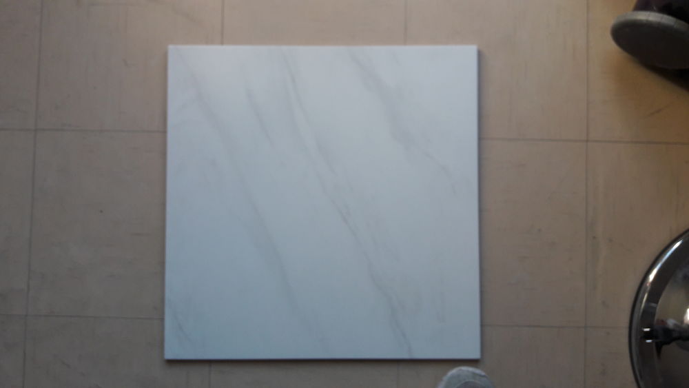 carrelage 300 Le Pontet (84)