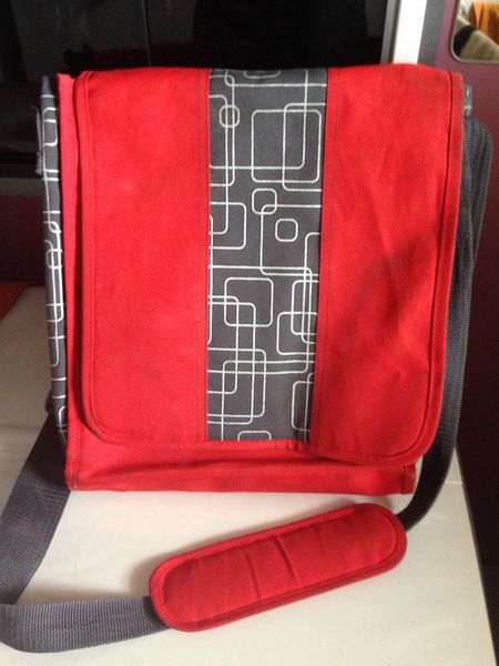    CARTABLE ANSES EPAULE
8 Paris 10 (75)