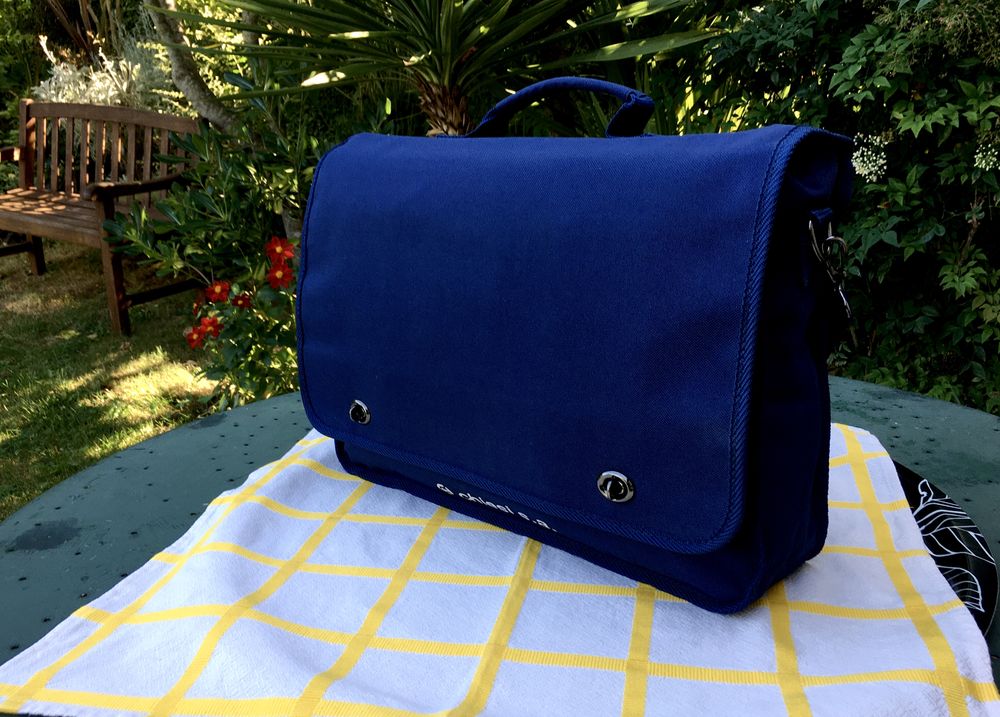 Cartable bandouli�re(ou main) NEUF,Serviette,Sac bandouli�re 14 L'Isle-Jourdain (32)