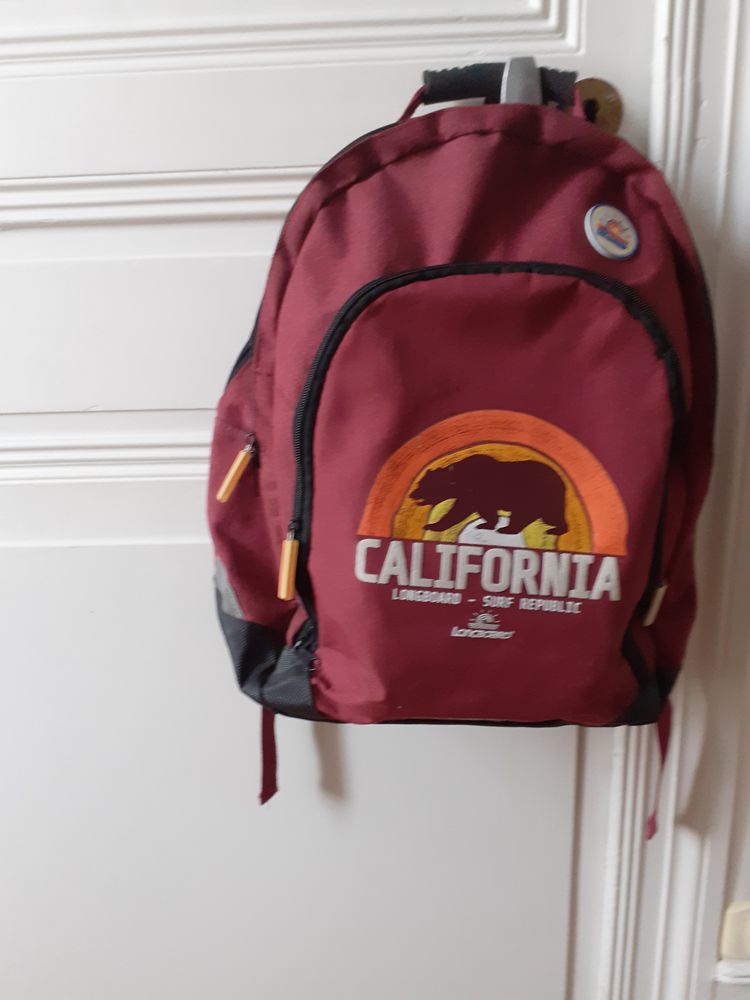 Cartable longboard 3 compartiments 18 Roanne (42)