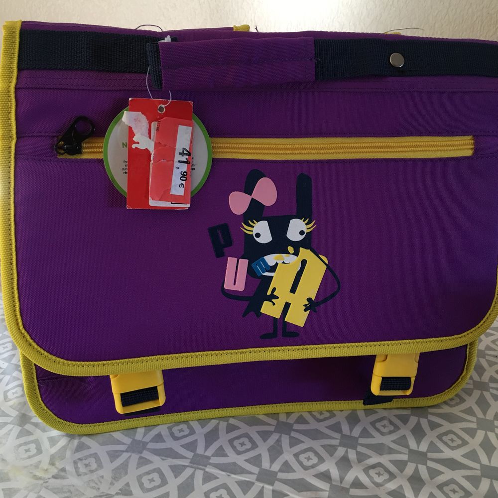 cartable pour enfant 15 Mandres-les-Roses (94)