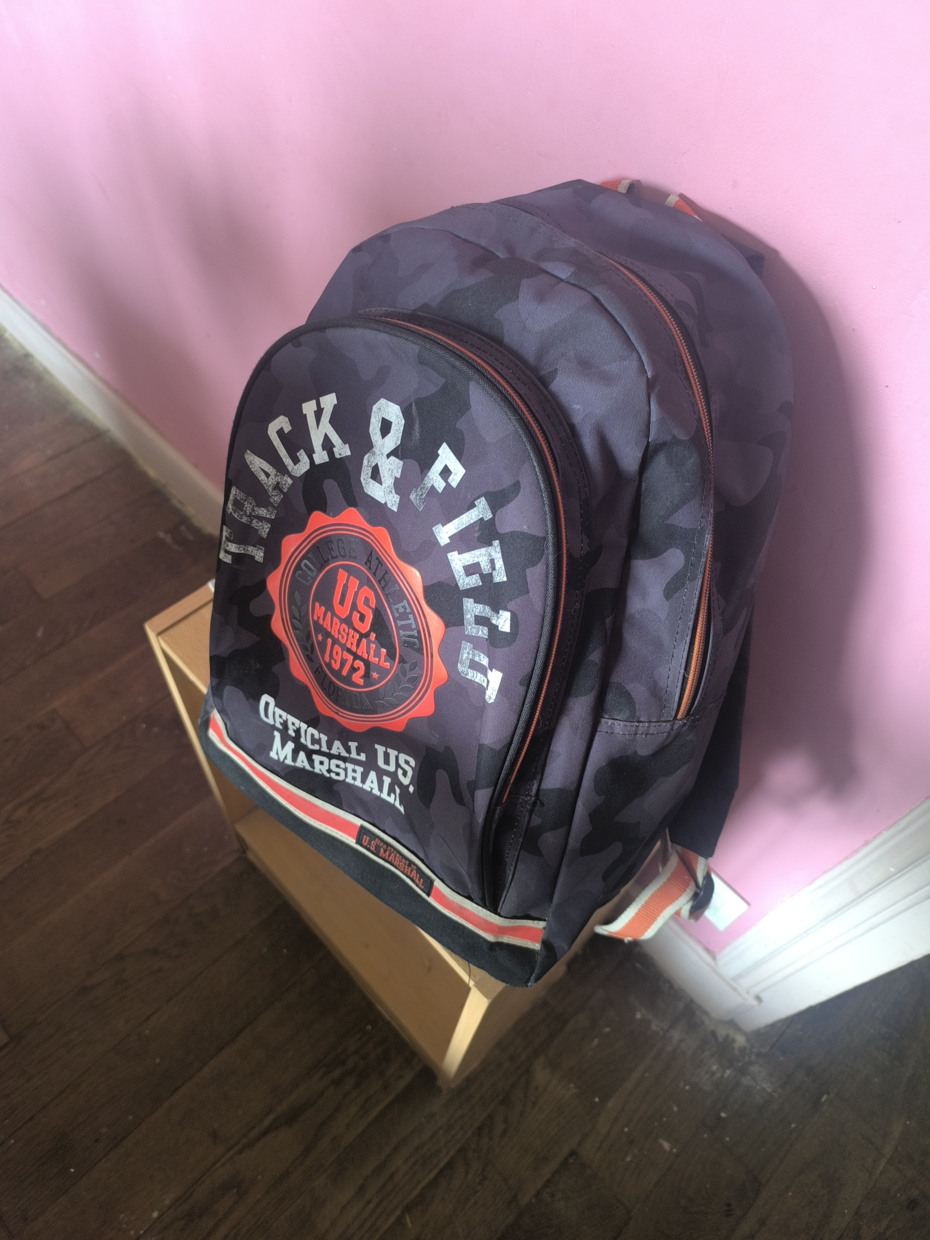 25� cartable servie une ann�e 25 Accolay (89)