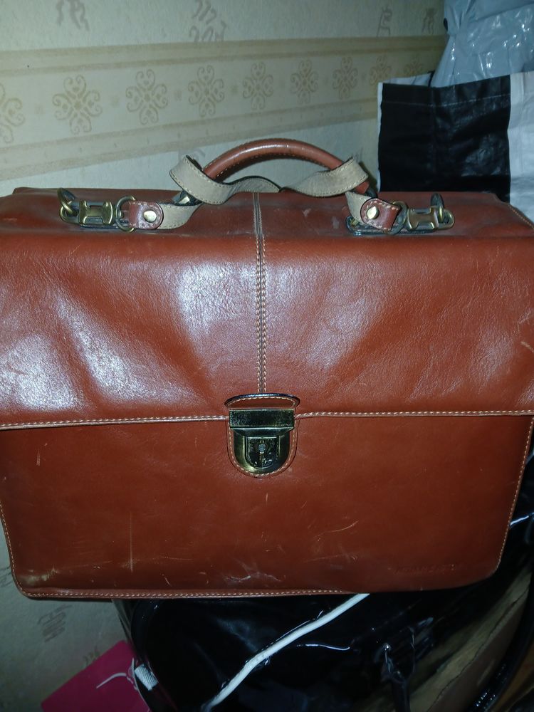   Cartable tout cuir Arthur& Arson 100 Cagny (14)