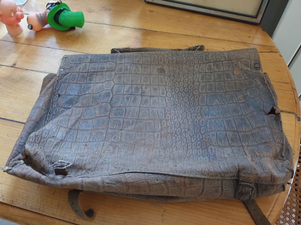 Cartables en cuir vintage, en l'�tat, � partir des ann�es 20 15 Mouxy (73)