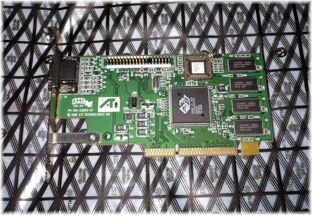 CARTE AGP ATI AMC 109-52800-01 VER 2.0 4 Milhaud (30)