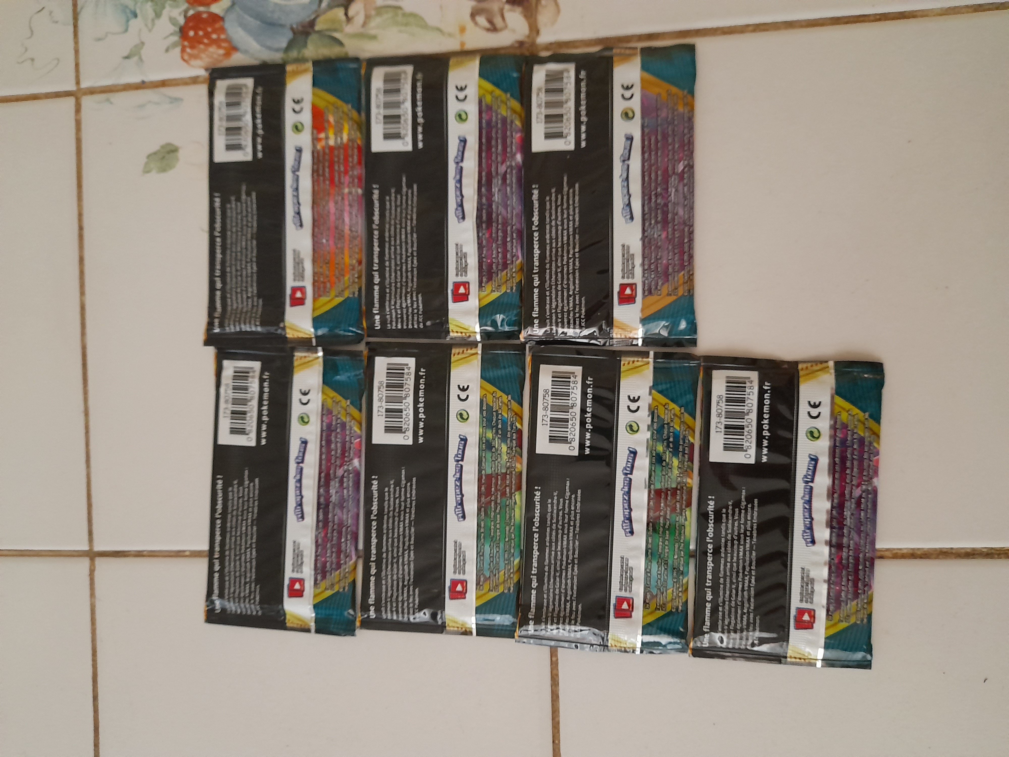 Carte collector pokemon 50 Grenoble (38)