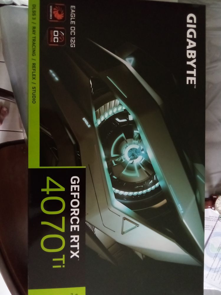 CARTE GRAPHIQUE NEUVE 700 Villenave-d'Ornon (33)