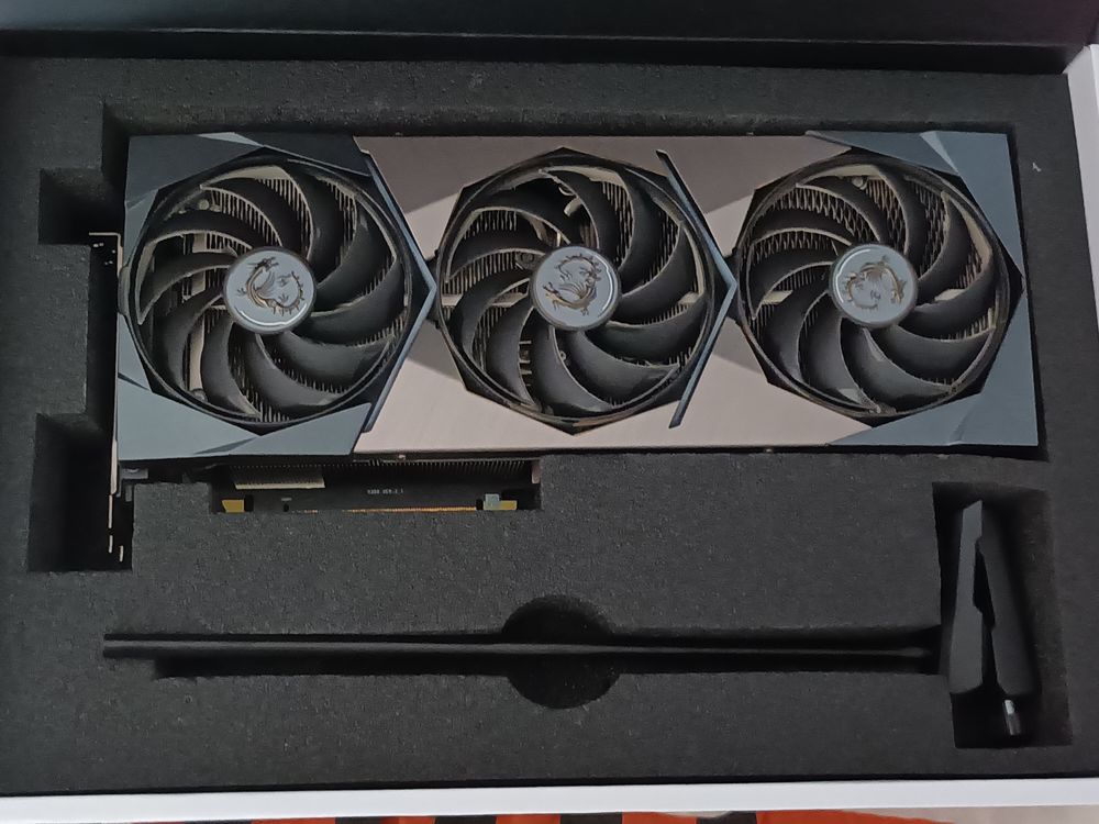 Carte graphique MSI suprim 3080TI 0 �vreux (27)