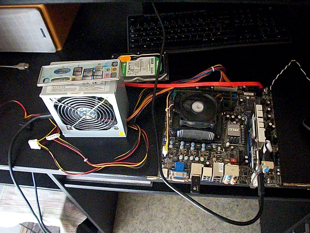 carte m�re MSI 760GM-E51 0 Mulhouse (68)