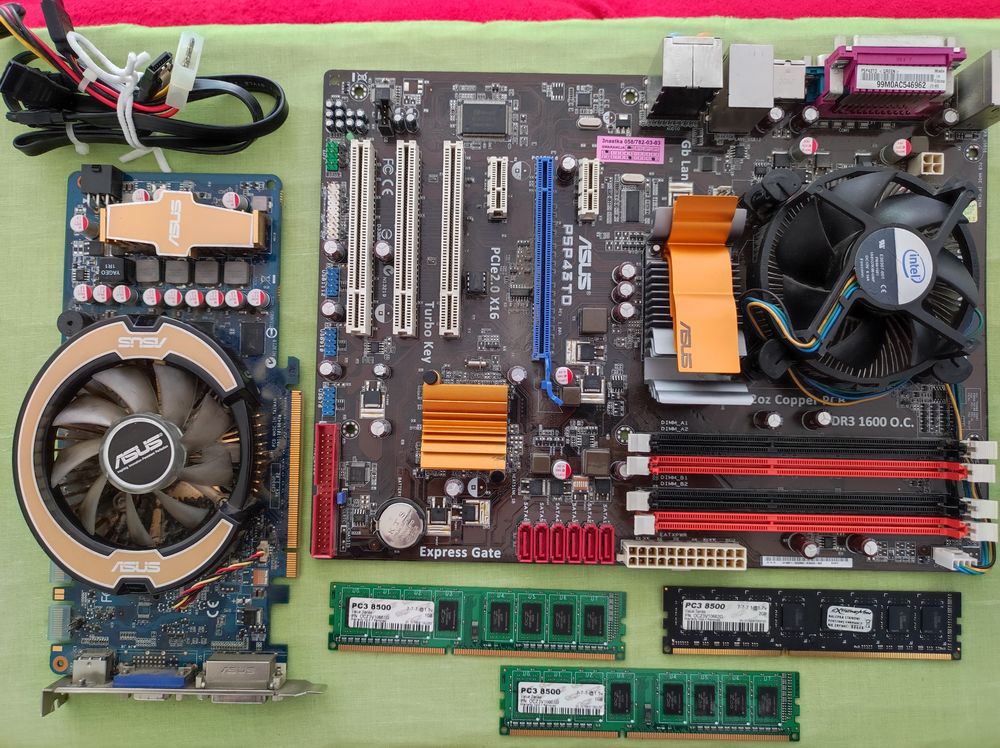 Carte m�re ASUS P5P43 TD 25 Vitry-sur-Seine (94)