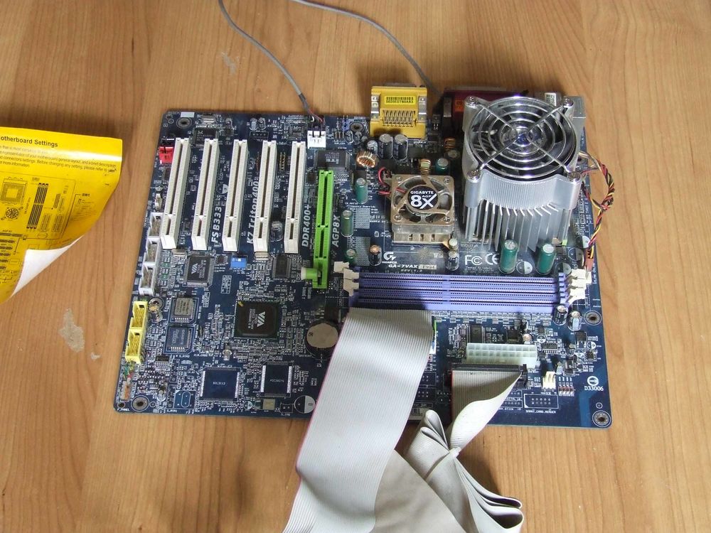 Carte m�re GIGABYTE, avec processeur 166 MMX mont�, TBE 13 Bagnolet (93)