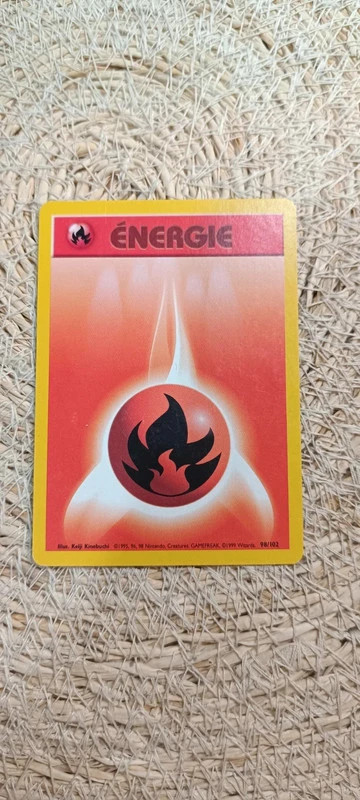 Carte Pok�mon - Energie Feu - 98/102 1 Montbrun (46)